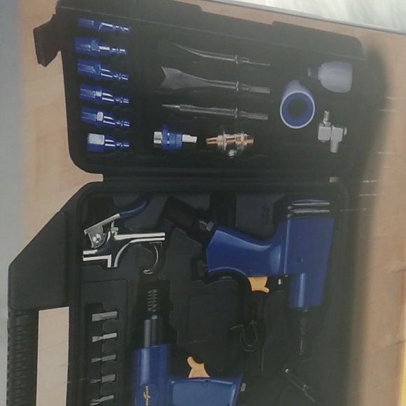 New Good Year 50-PC Air Tool Kit Pro Performance - Picture 10 of 11